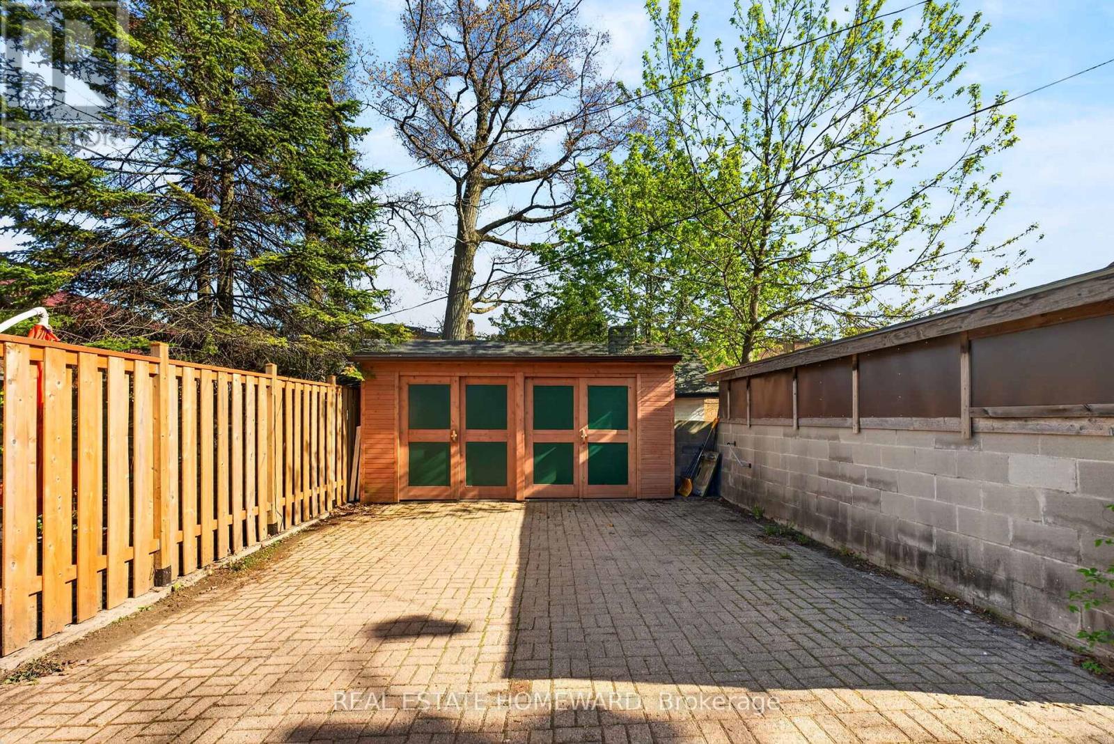 128 Glen Manor Drive, Toronto (the Beaches), Ontario
