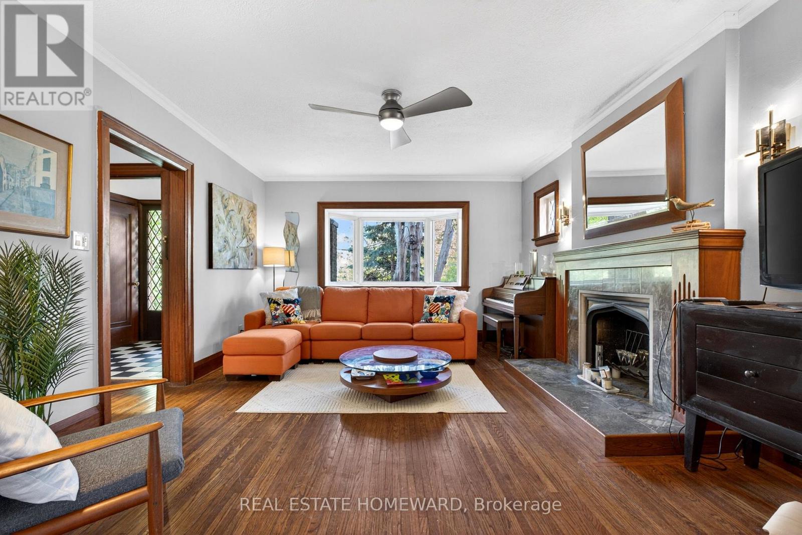 128 Glen Manor Drive, Toronto (the Beaches), Ontario