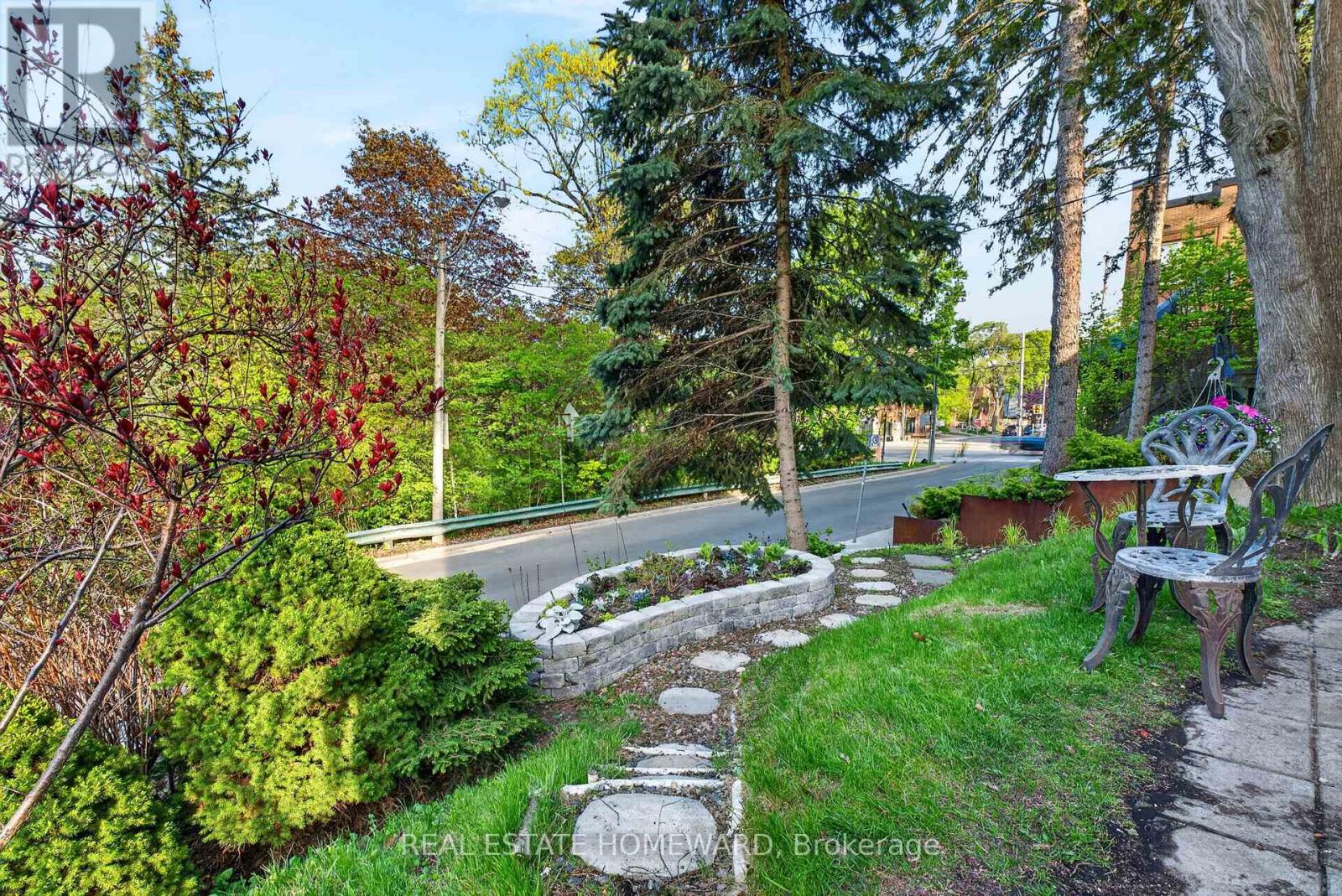 128 Glen Manor Drive, Toronto (the Beaches), Ontario