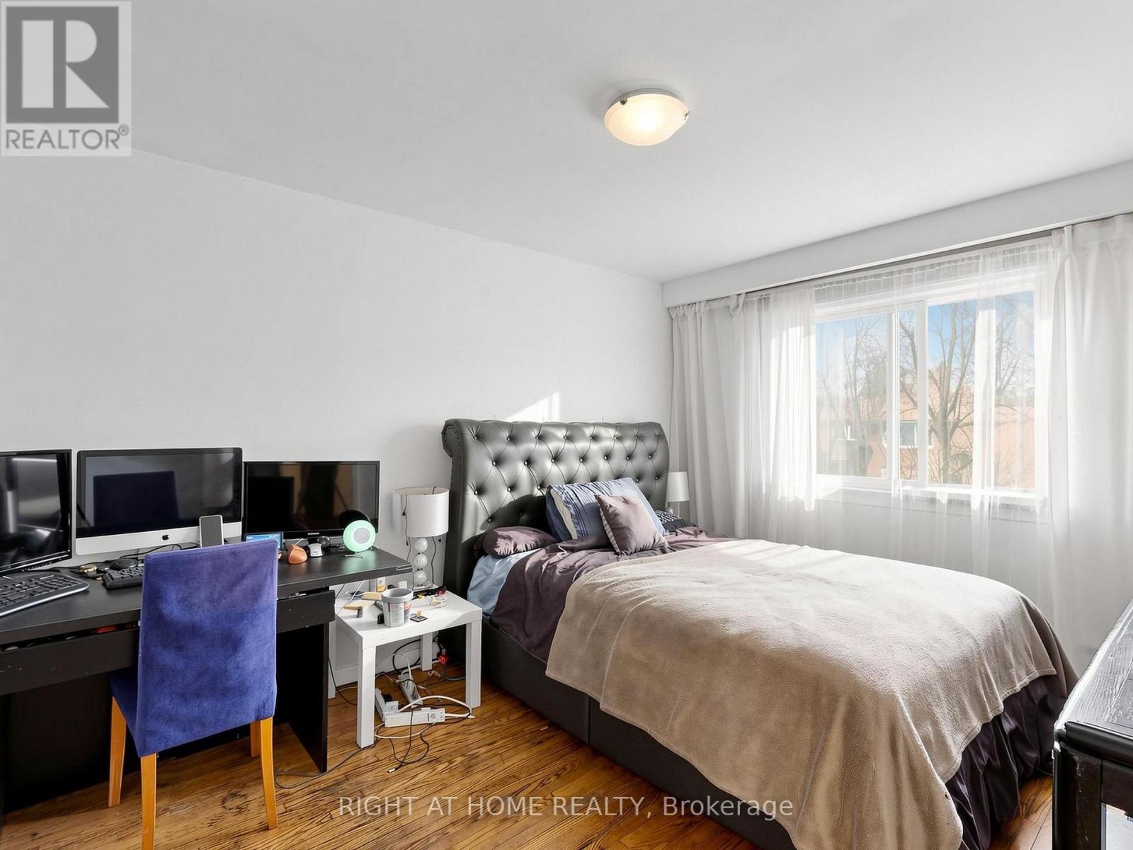 73 Garthdale Court, Toronto (bathurst Manor), Ontario