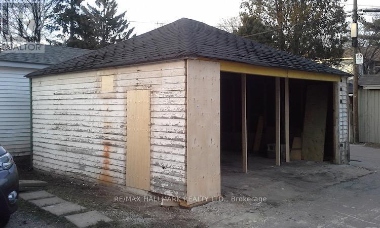 107r Woodfield Road, Toronto (greenwood-coxwell), Ontario