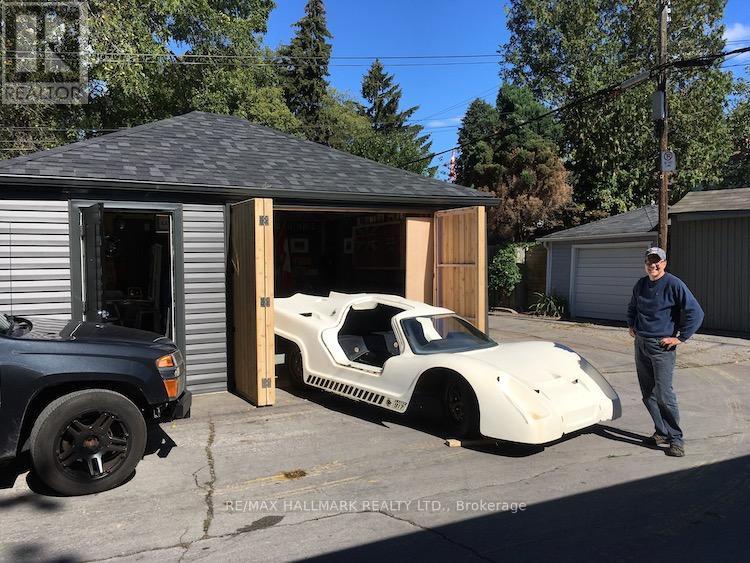 107r Woodfield Road, Toronto (greenwood-coxwell), Ontario