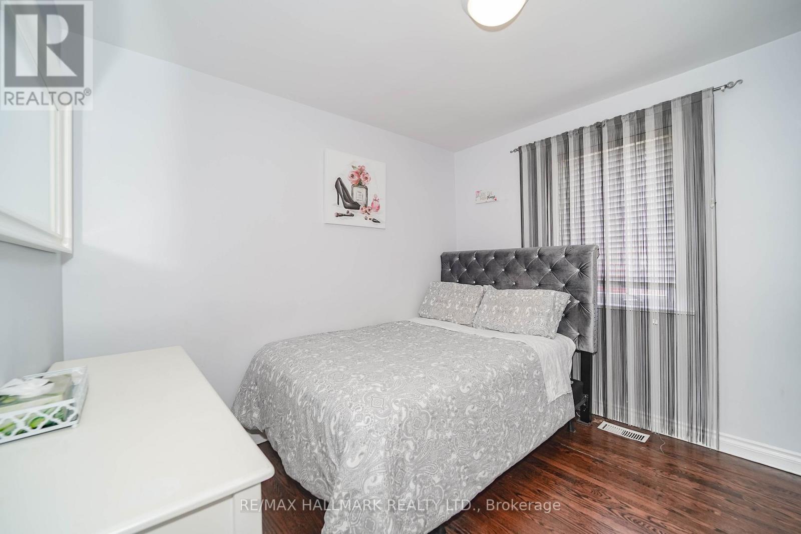 20 Elinor Avenue, Toronto (wexford-maryvale), Ontario