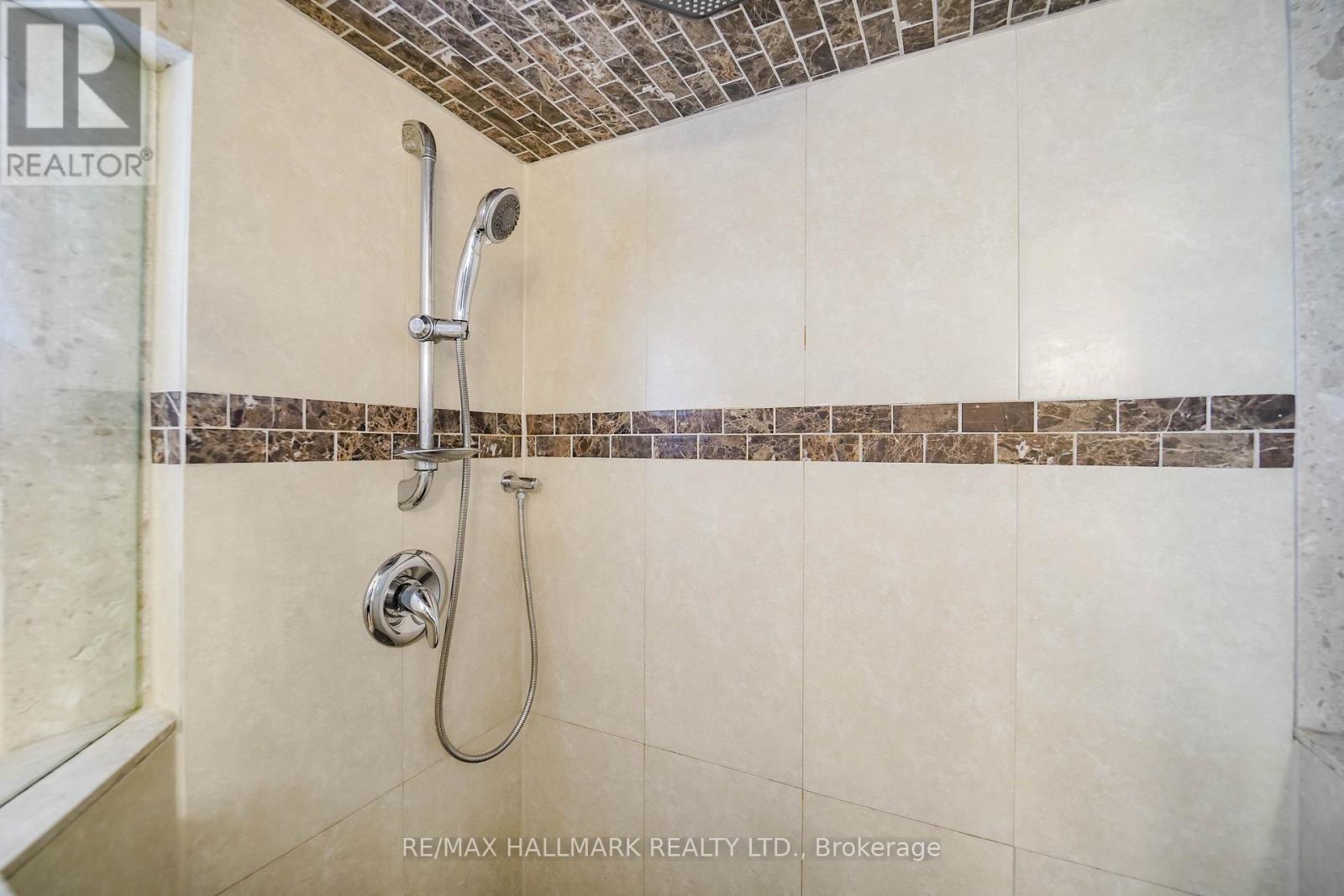 20 Elinor Avenue, Toronto (wexford-maryvale), Ontario