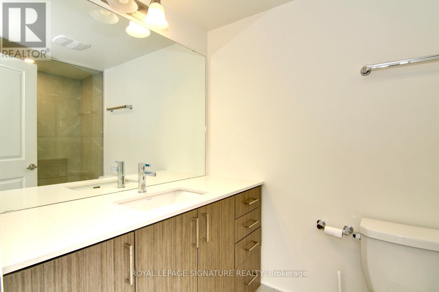 2 - 90 Stanley Greene Boulevard, Toronto (downsview-roding-cfb), Ontario