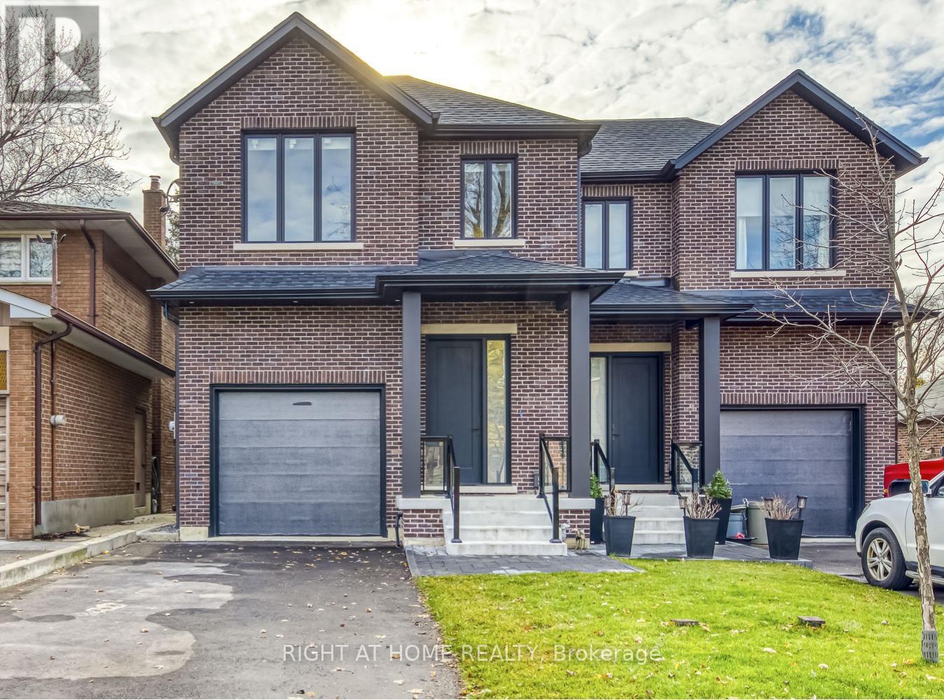 5 Enfield Avenue, Toronto (alderwood), Ontario