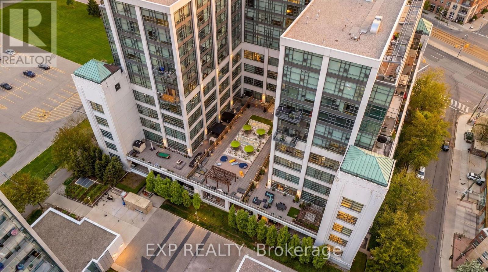 301 - 637 Lake Shore Boulevard W, Toronto (niagara), Ontario