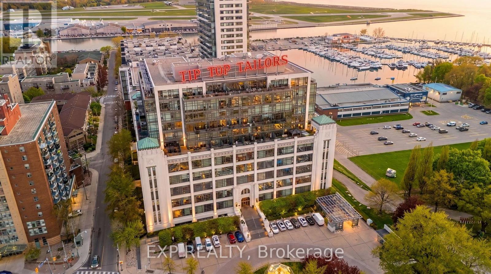 301 - 637 Lake Shore Boulevard W, Toronto (niagara), Ontario