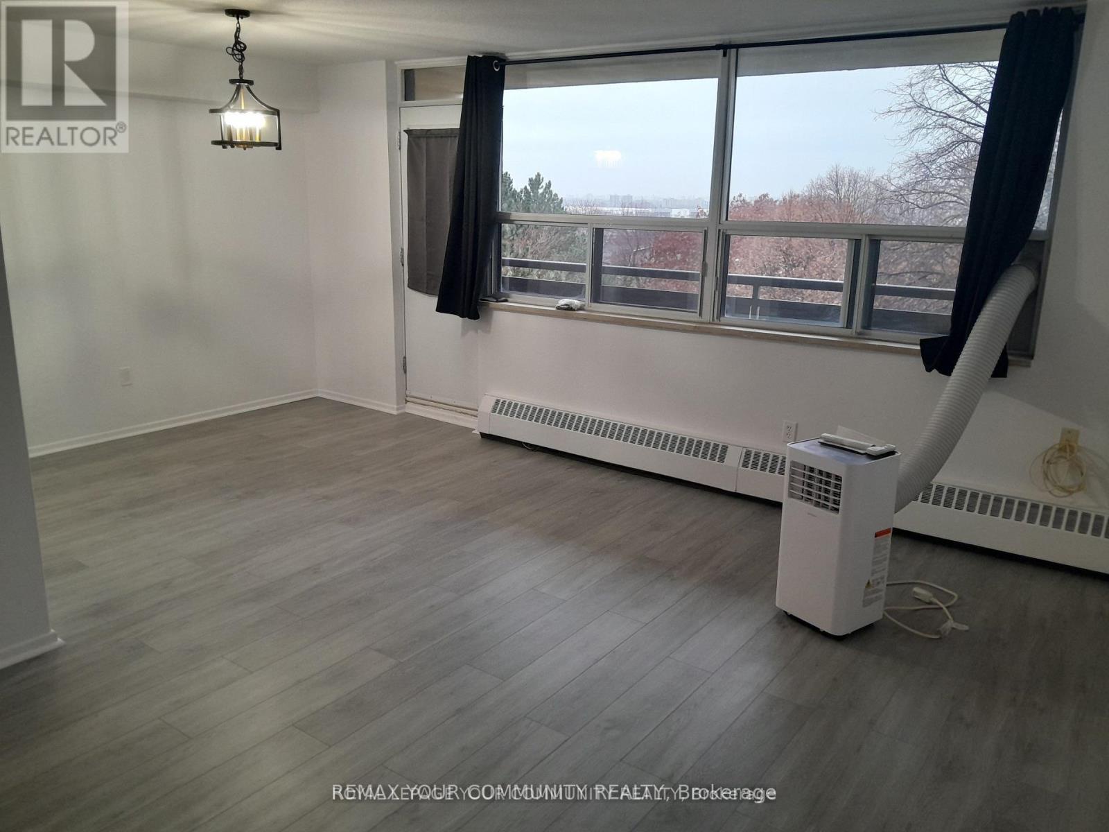 404 - 5 Frith Road, Toronto (glenfield-jane Heights), Ontario