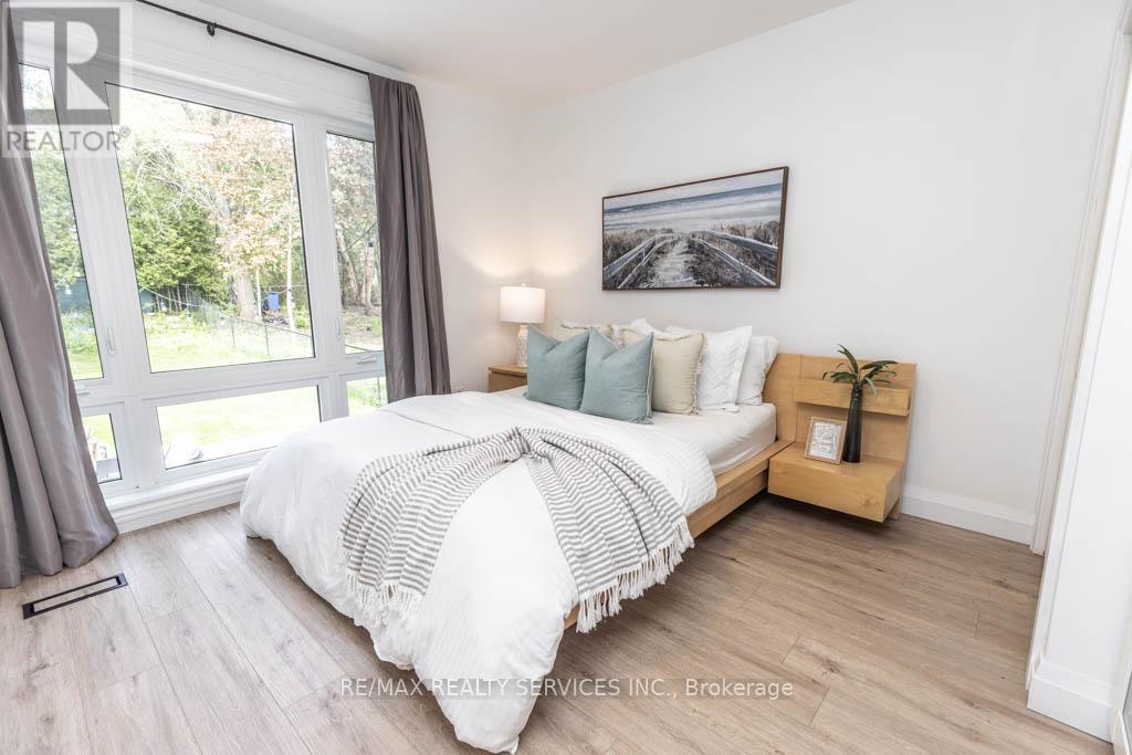 126 Roebuck Drive, Toronto (kennedy Park), Ontario