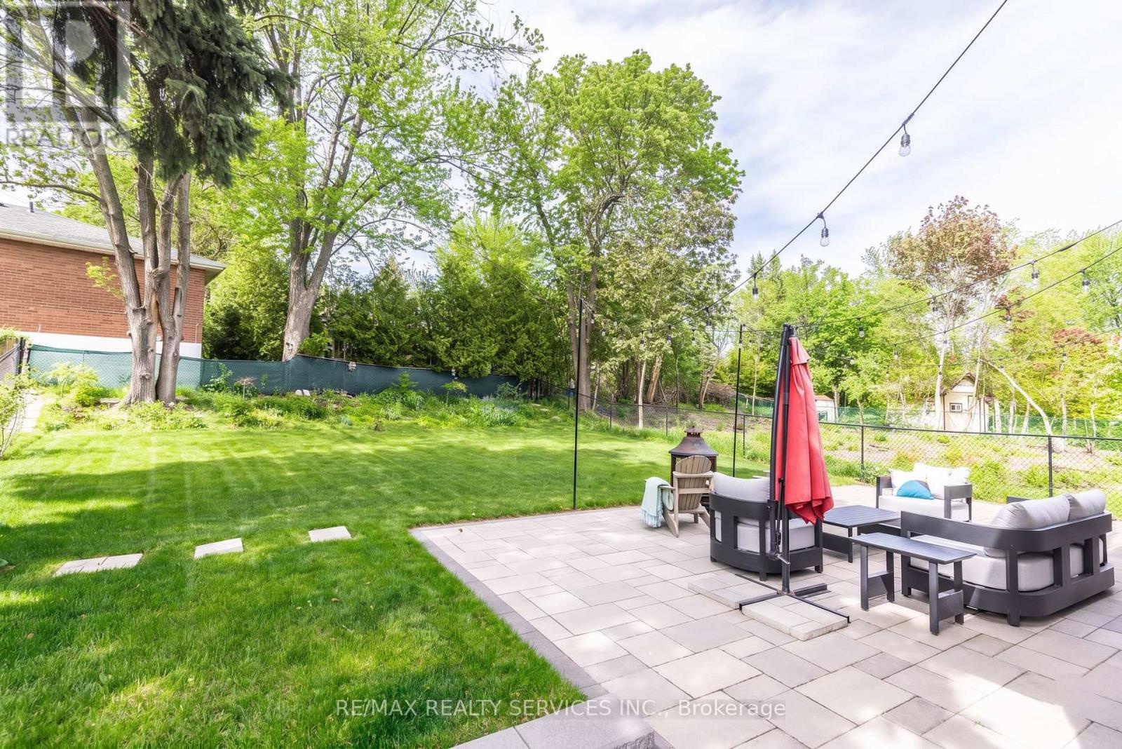 126 Roebuck Drive, Toronto (kennedy Park), Ontario