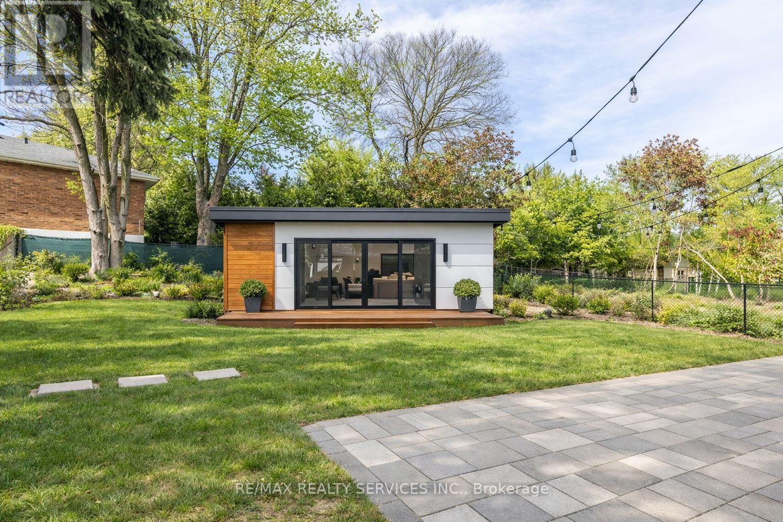 126 Roebuck Drive, Toronto (kennedy Park), Ontario