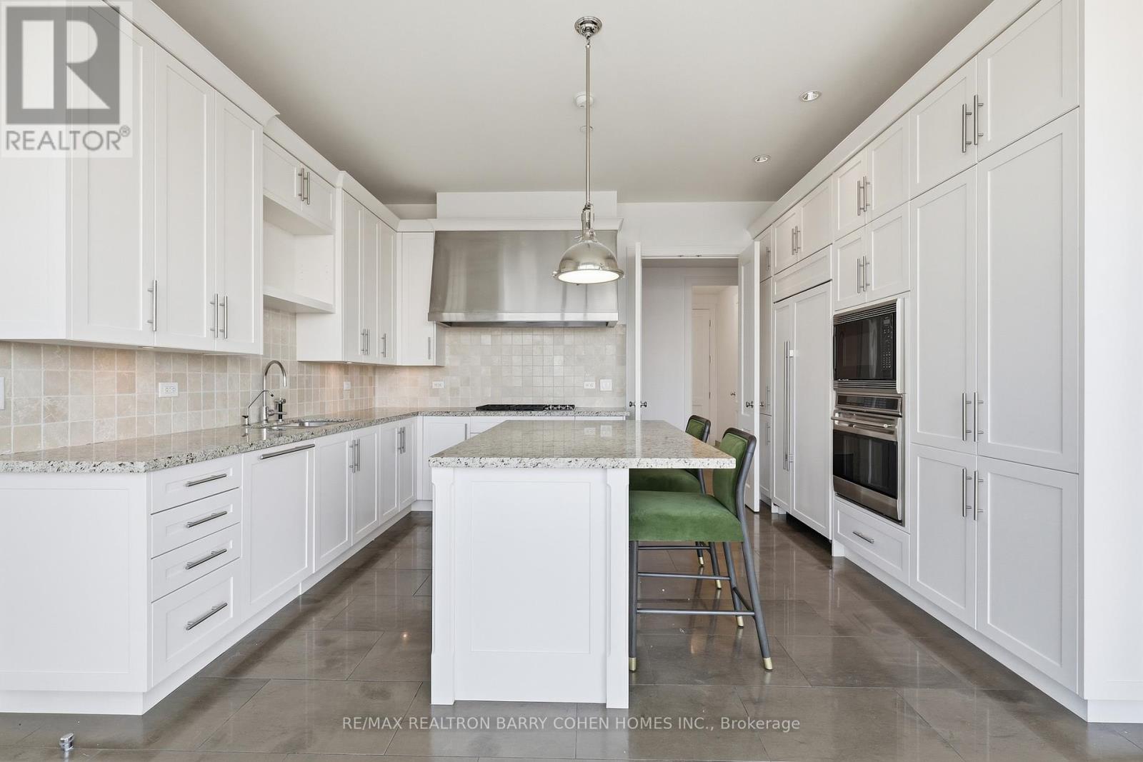 4502 - 183 Wellington Street W, Toronto (waterfront Communities), Ontario
