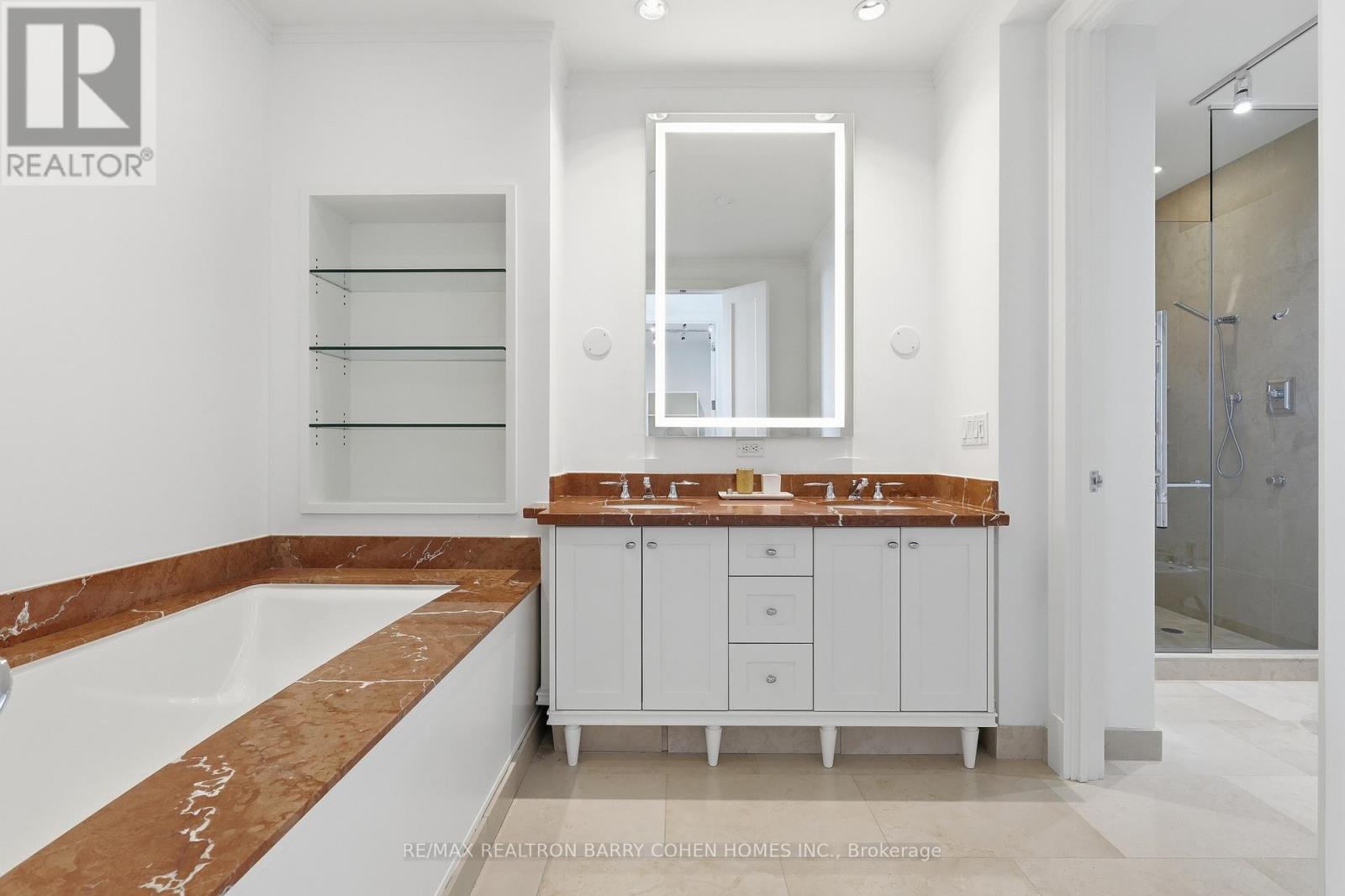 4502 - 183 Wellington Street W, Toronto (waterfront Communities), Ontario