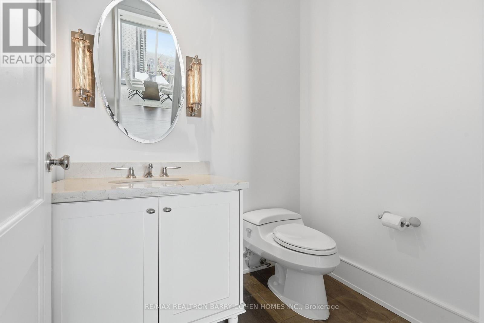 4502 - 183 Wellington Street W, Toronto (waterfront Communities), Ontario