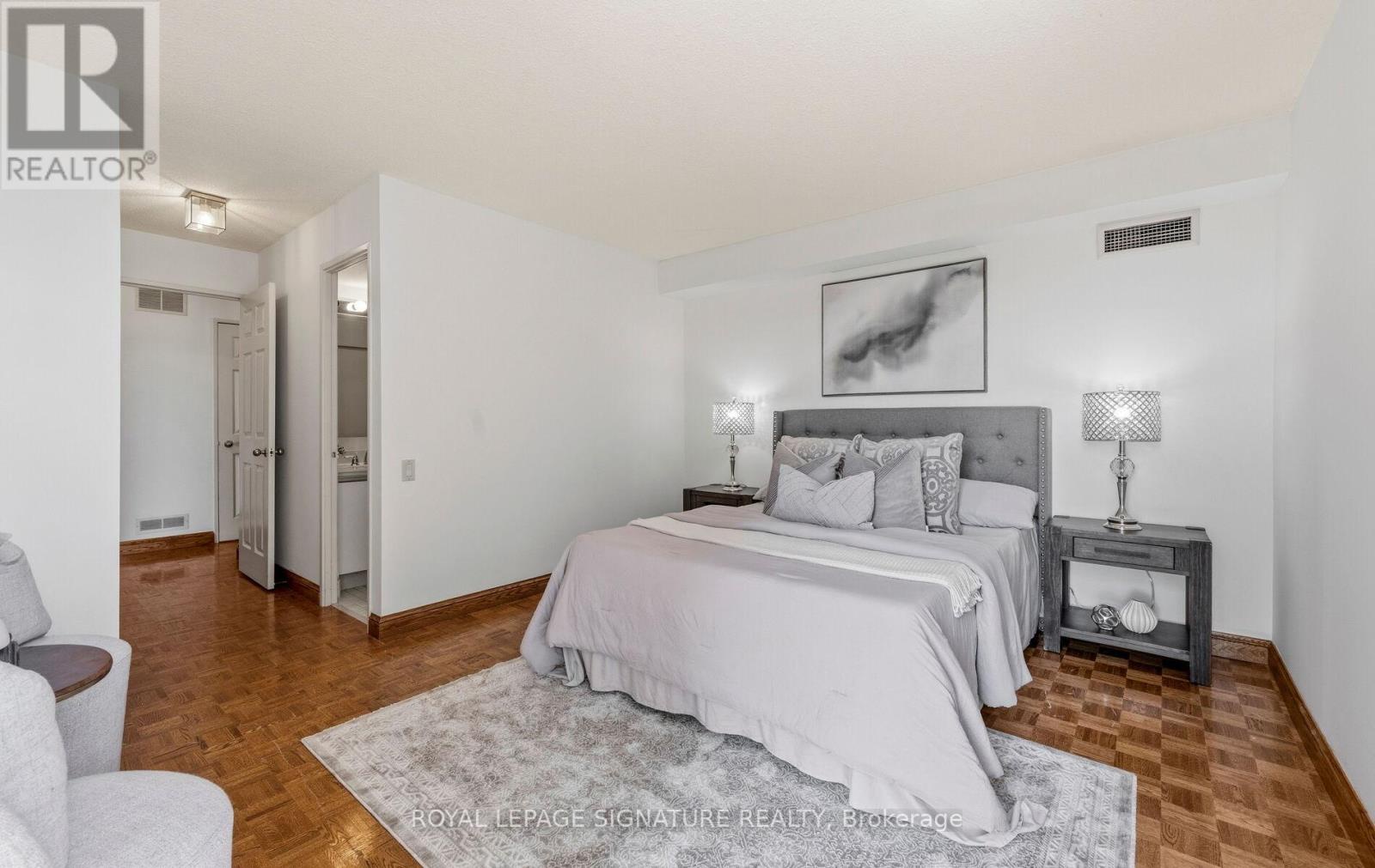 805 - 3 Concorde Place, Toronto (banbury-don Mills), Ontario