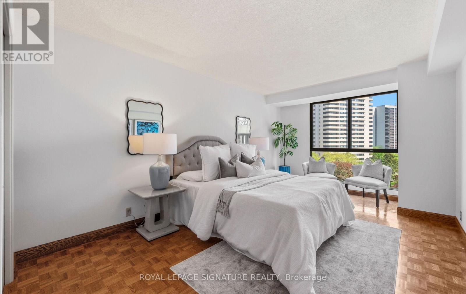 805 - 3 Concorde Place, Toronto (banbury-don Mills), Ontario