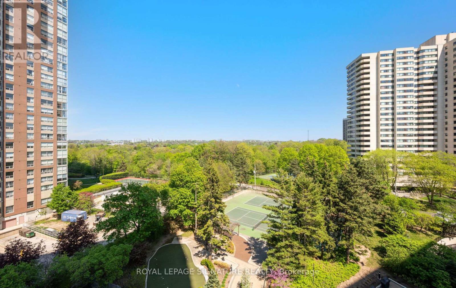 805 - 3 Concorde Place, Toronto (banbury-don Mills), Ontario