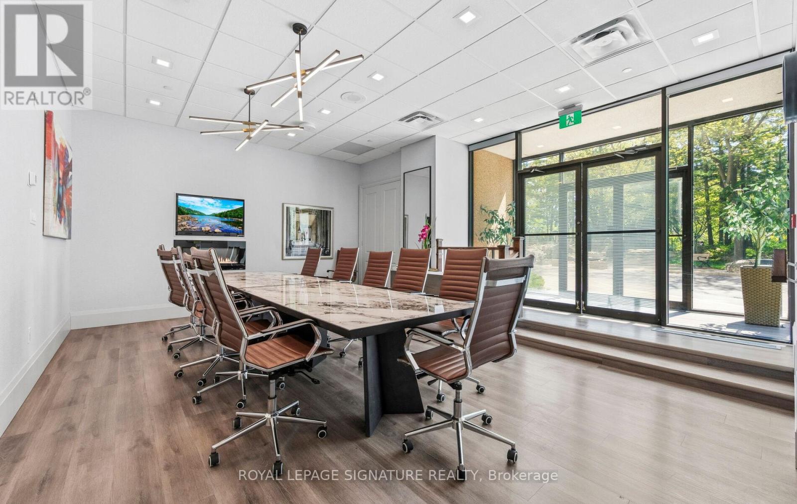 805 - 3 Concorde Place, Toronto (banbury-don Mills), Ontario