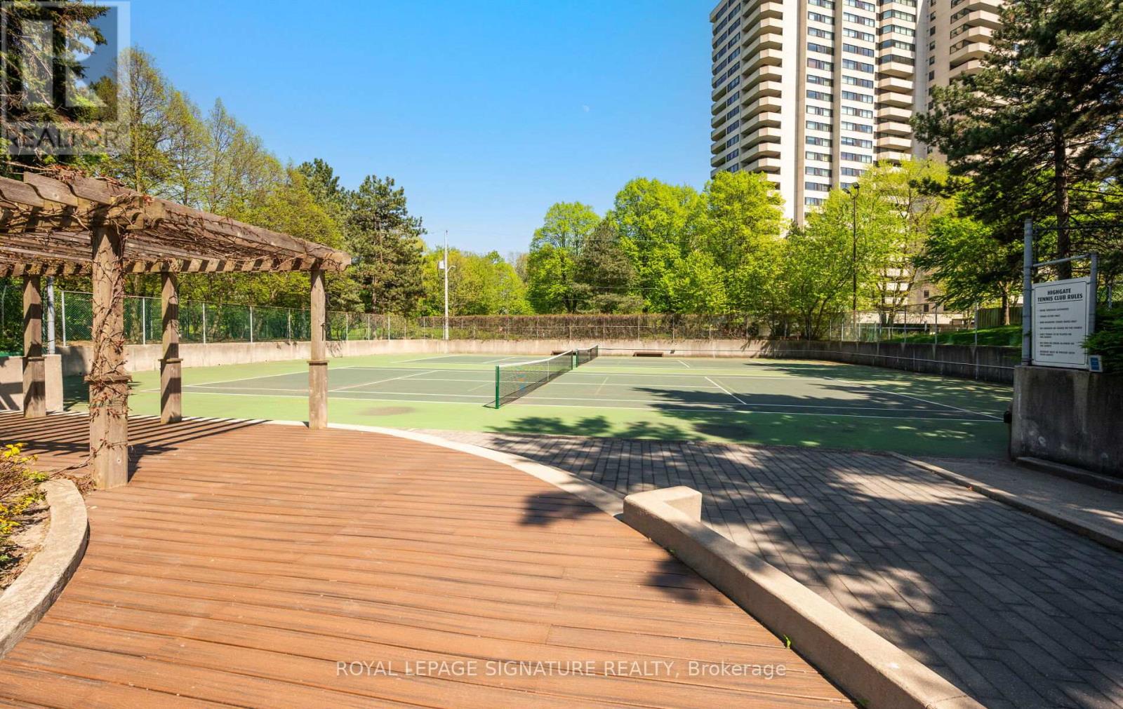 805 - 3 Concorde Place, Toronto (banbury-don Mills), Ontario
