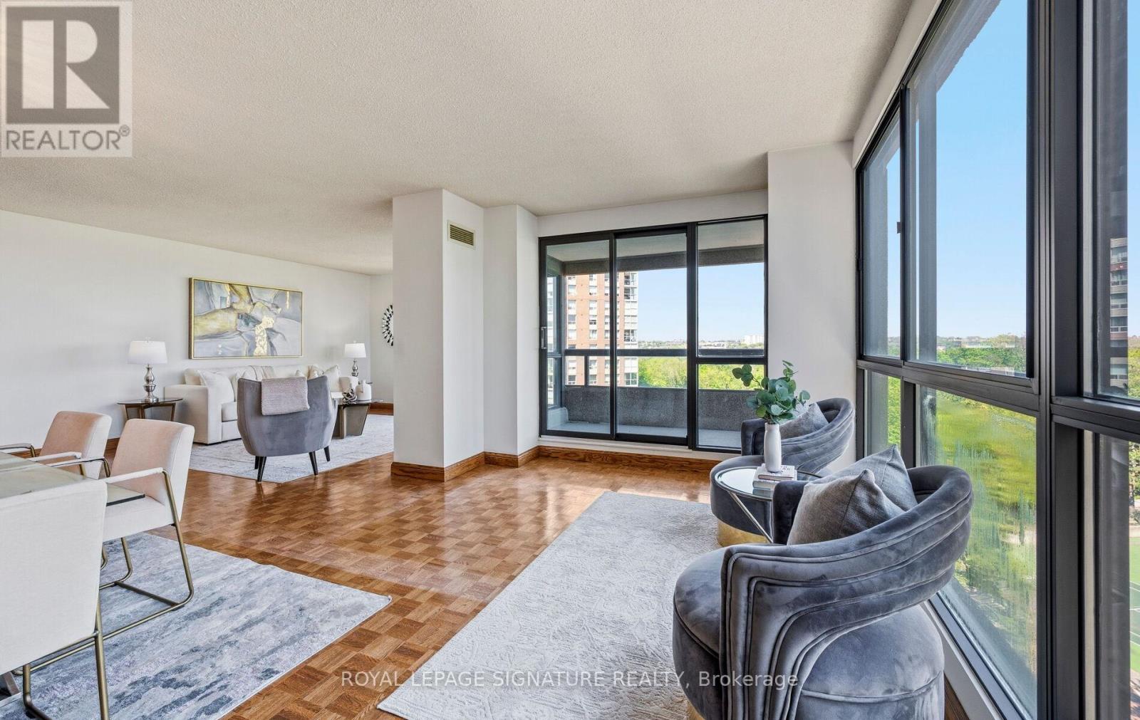 805 - 3 Concorde Place, Toronto (banbury-don Mills), Ontario