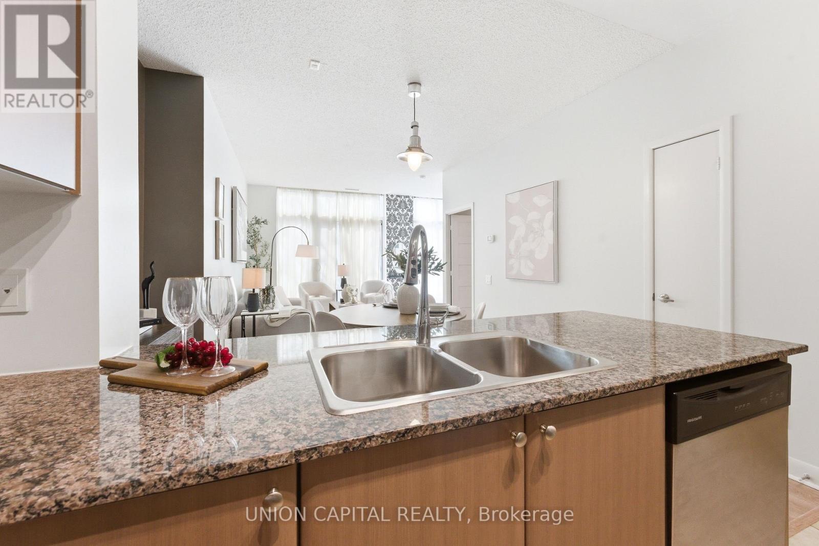 147 - 525 Wilson Avenue, Toronto (clanton Park), Ontario