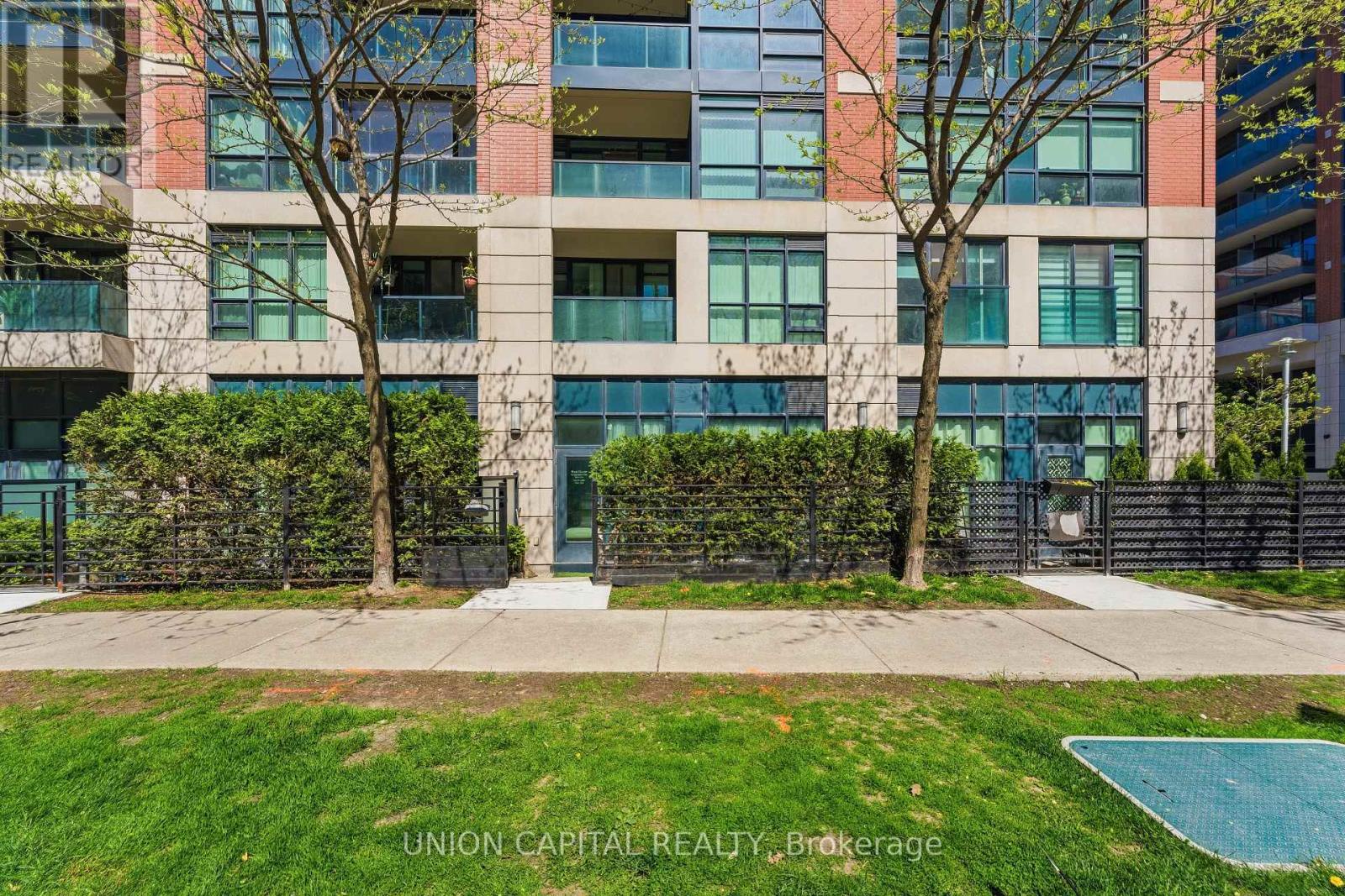 147 - 525 Wilson Avenue, Toronto (clanton Park), Ontario