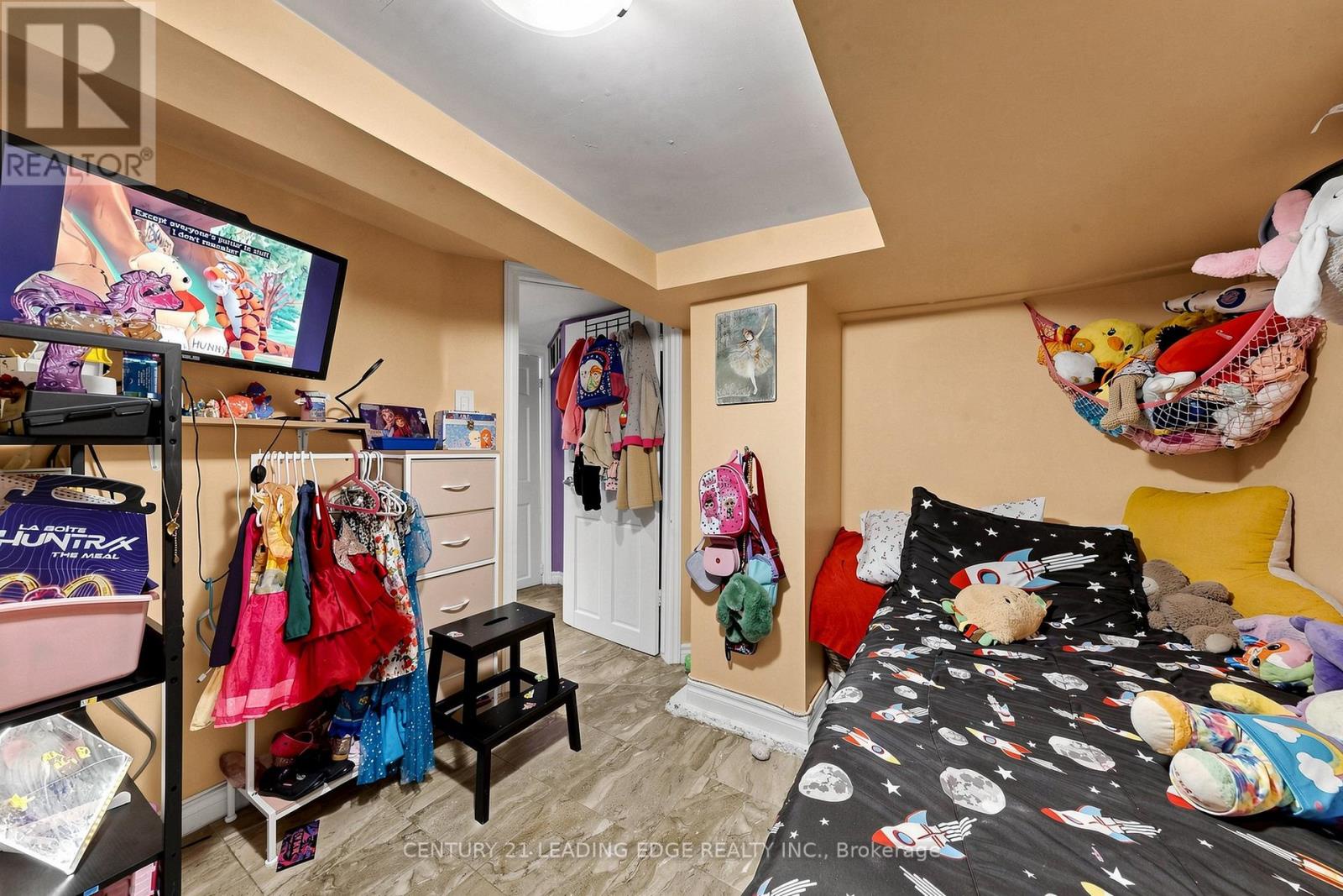 395 Rhodes Avenue, Toronto (greenwood-coxwell), Ontario
