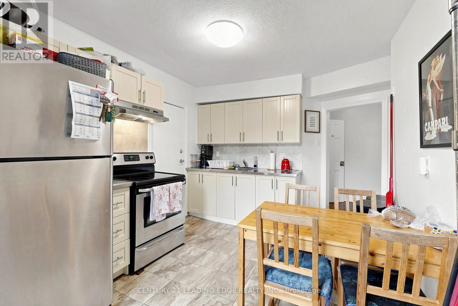 395 Rhodes Avenue, Toronto (greenwood-coxwell), Ontario