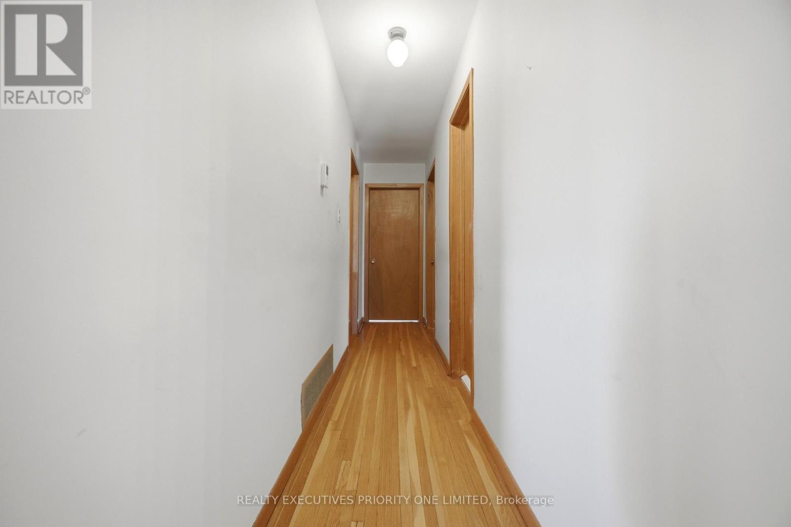 121 Cabana Drive, Toronto (humber Summit), Ontario