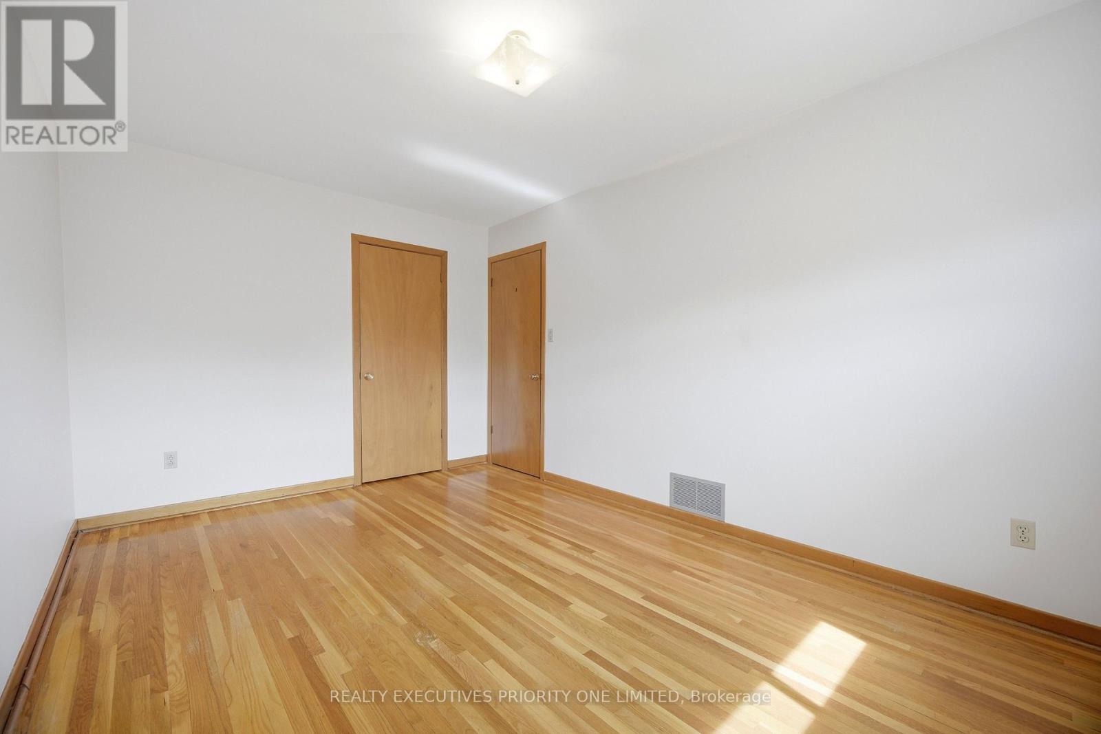 121 Cabana Drive, Toronto (humber Summit), Ontario