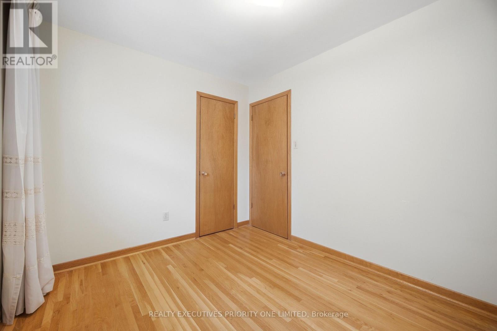 121 Cabana Drive, Toronto (humber Summit), Ontario