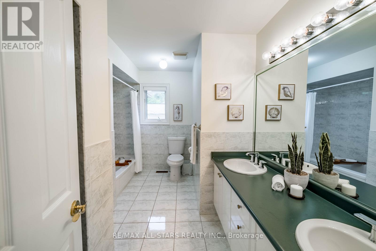 41 Deepwood Crescent, Toronto (banbury-don Mills), Ontario