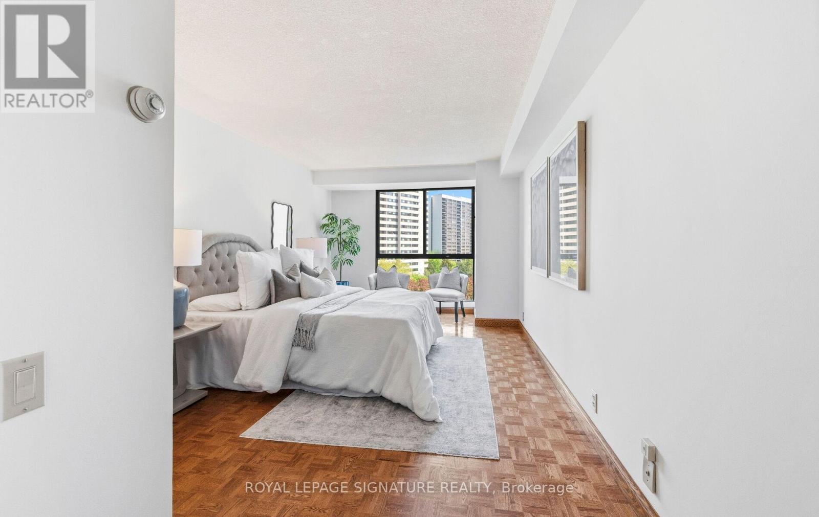 805 - 3 Concorde Place, Toronto (banbury-don Mills), Ontario