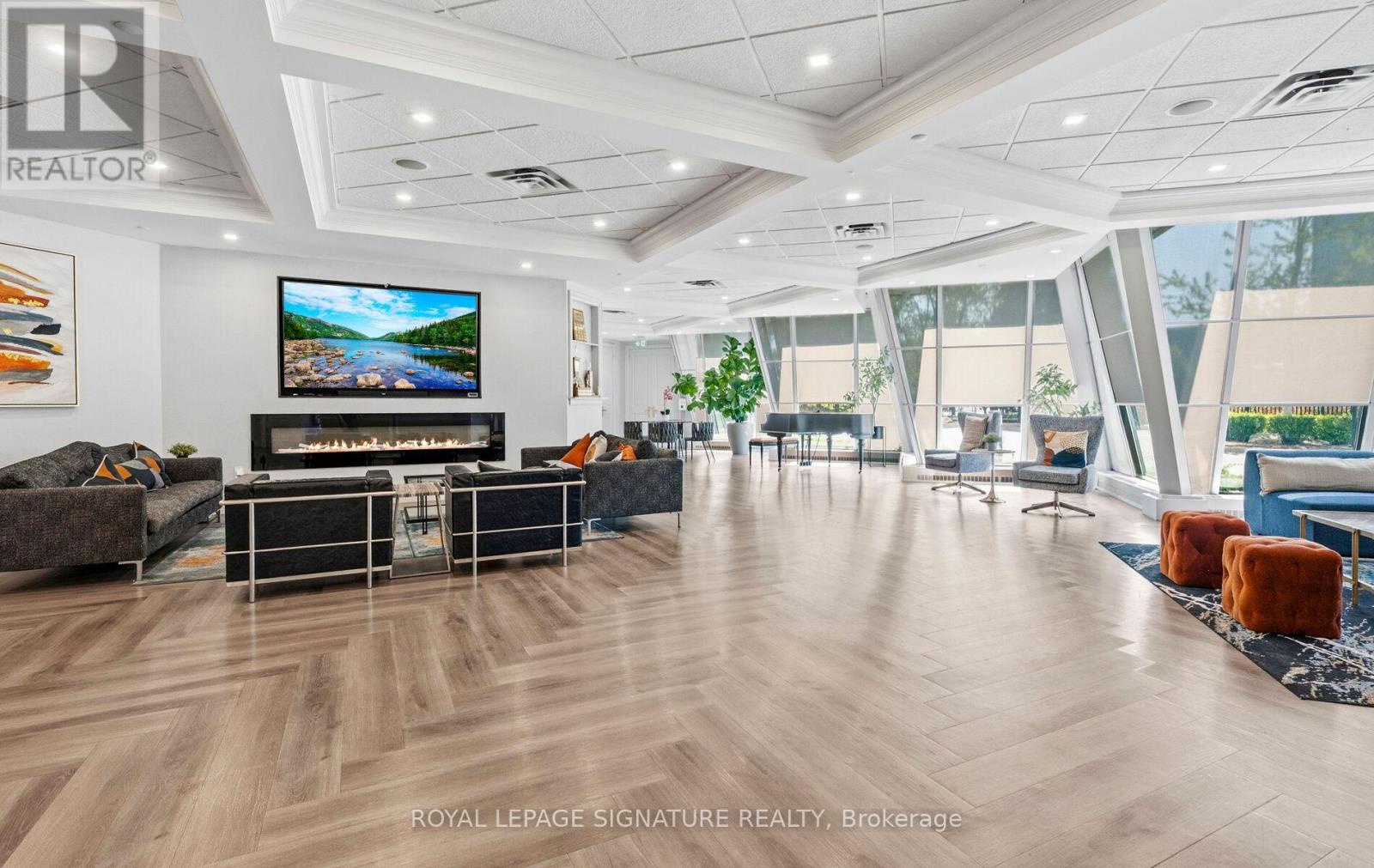805 - 3 Concorde Place, Toronto (banbury-don Mills), Ontario