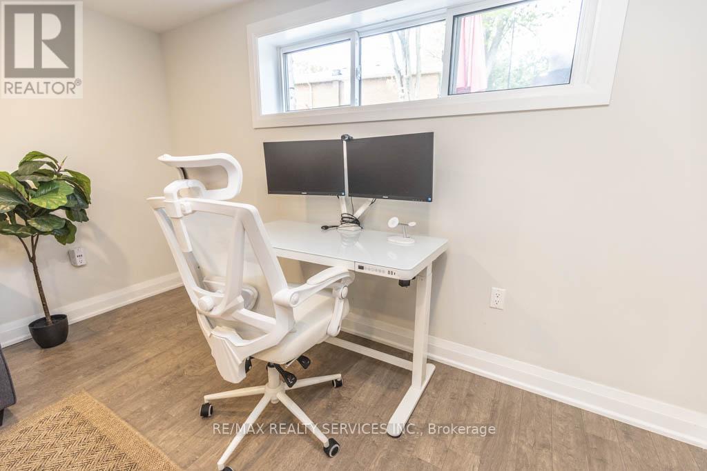 126 Roebuck Drive, Toronto (kennedy Park), Ontario