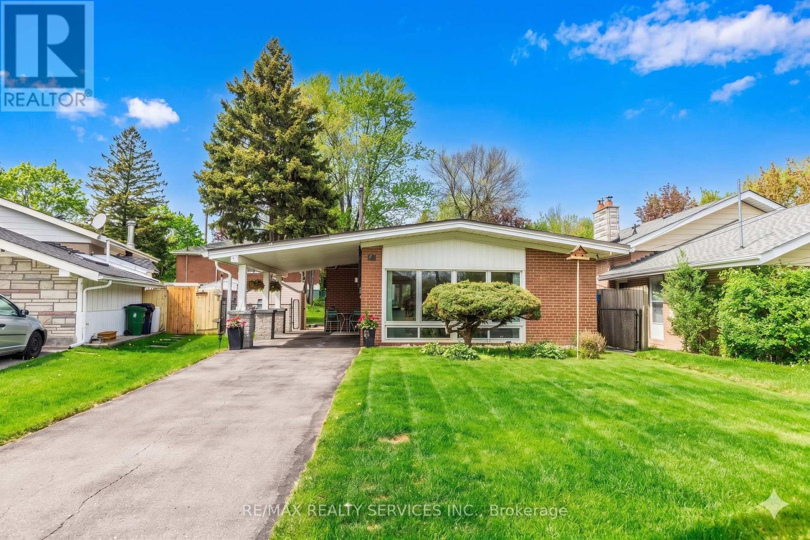 126 Roebuck Drive, Toronto (kennedy Park), Ontario