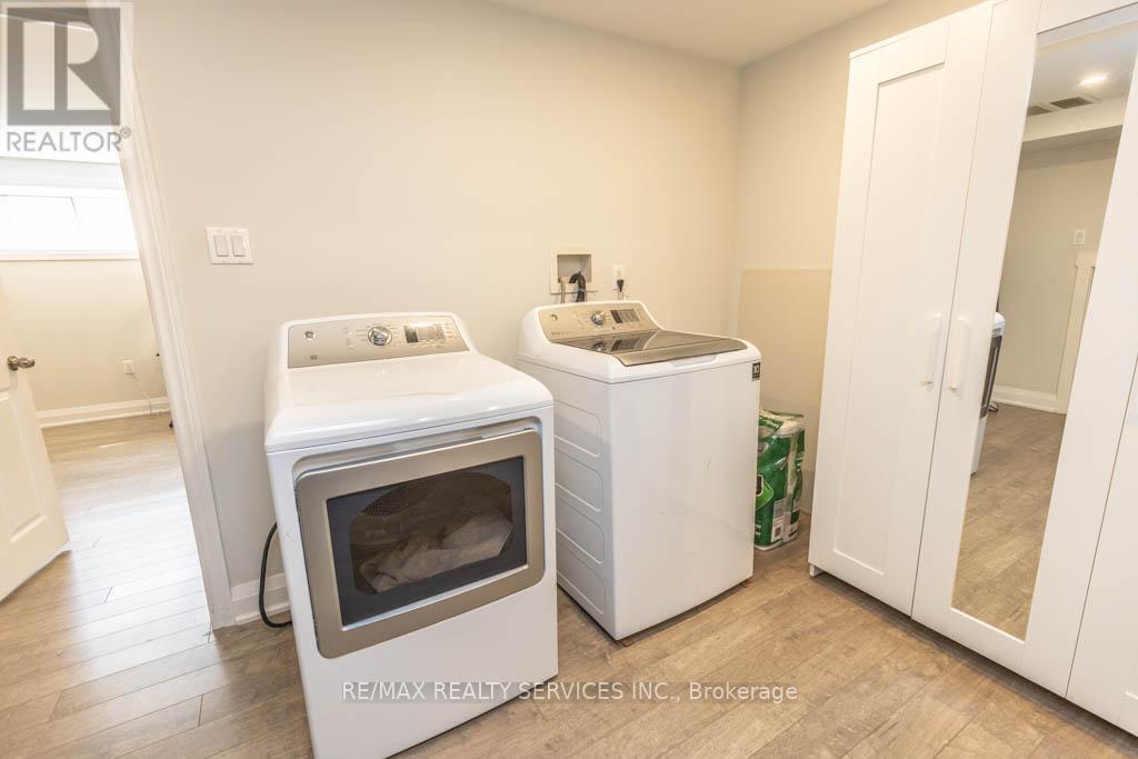 126 Roebuck Drive, Toronto (kennedy Park), Ontario