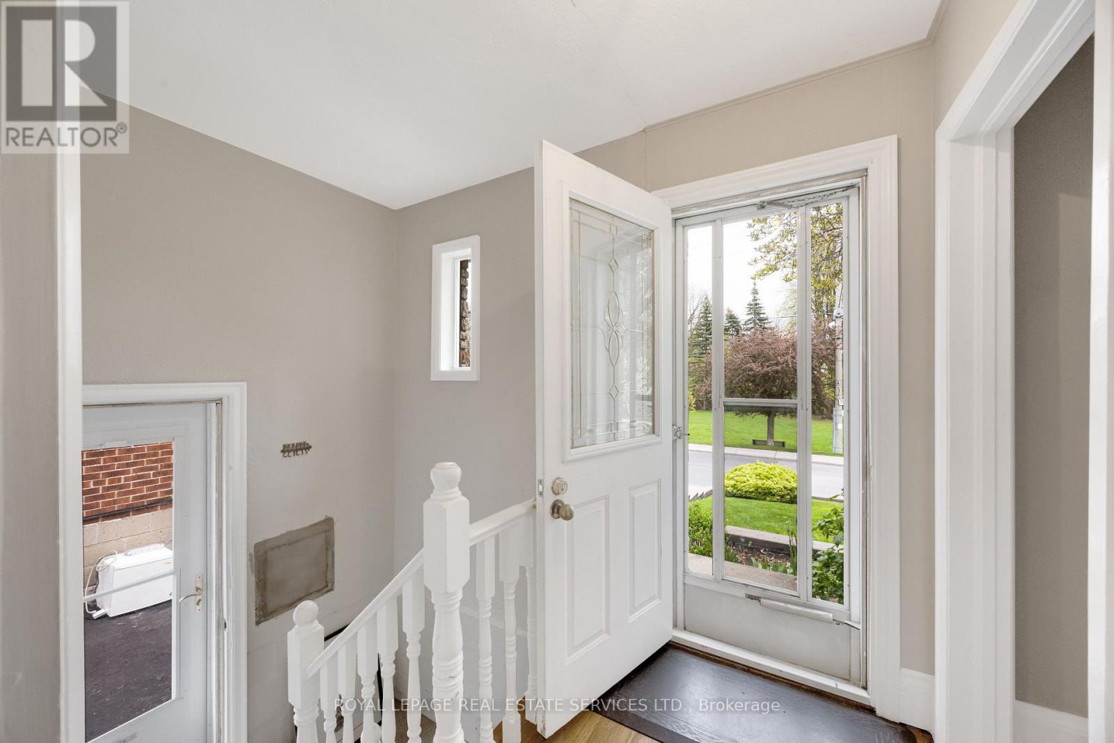 64 Nesbitt Drive, Toronto (leaside), Ontario