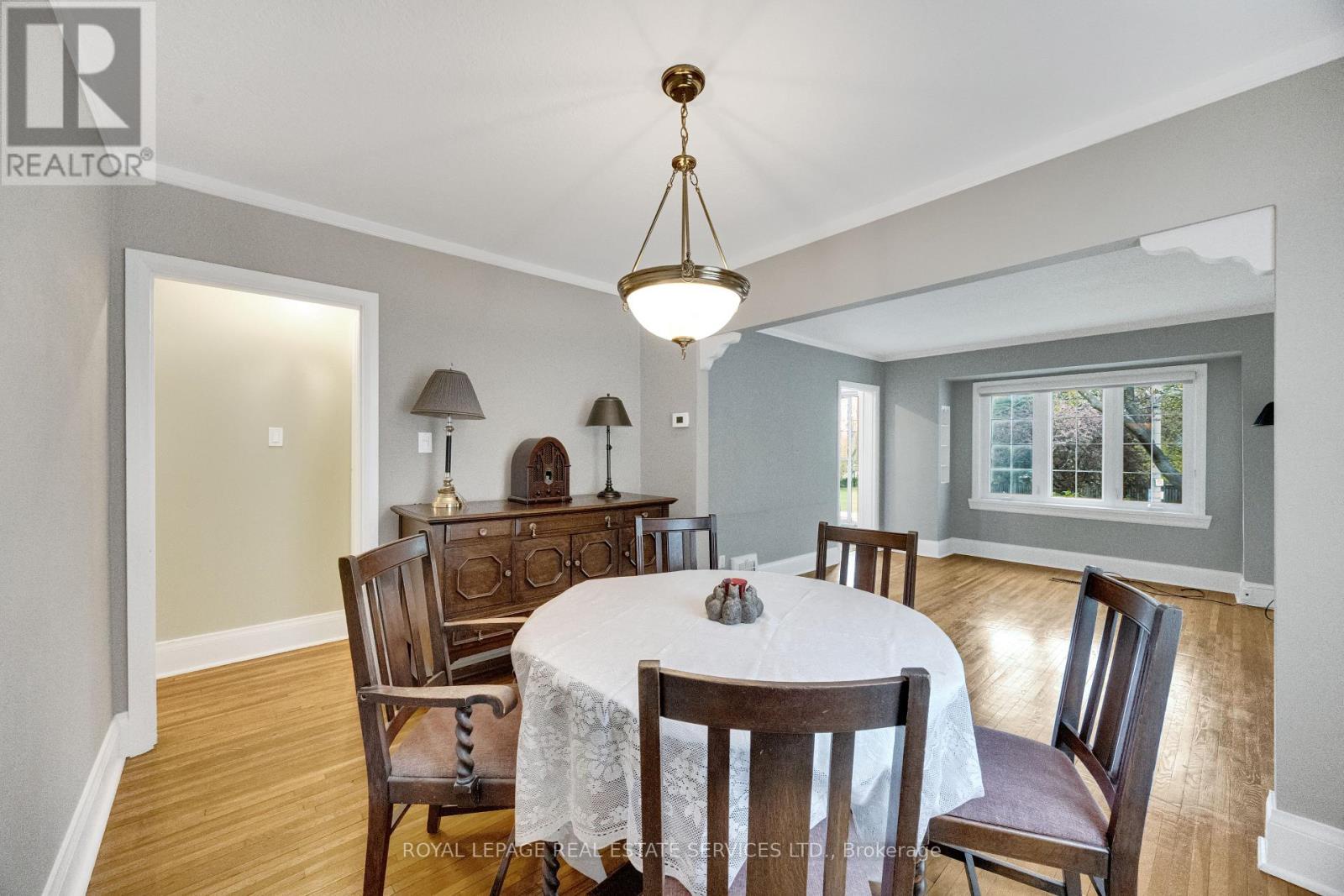 64 Nesbitt Drive, Toronto (leaside), Ontario