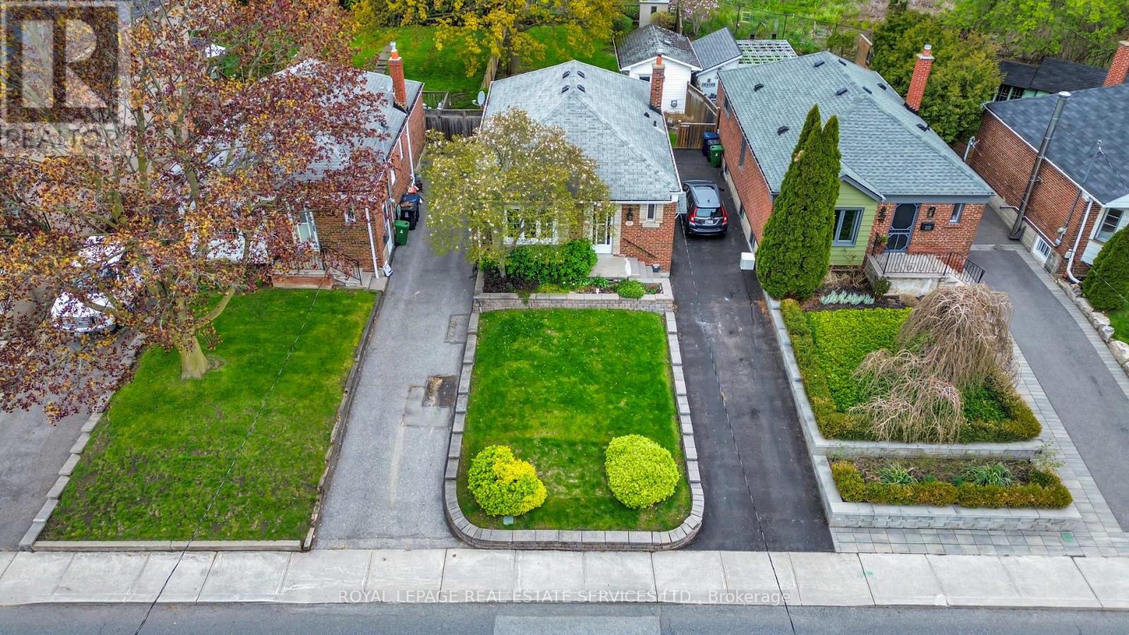64 Nesbitt Drive, Toronto (leaside), Ontario