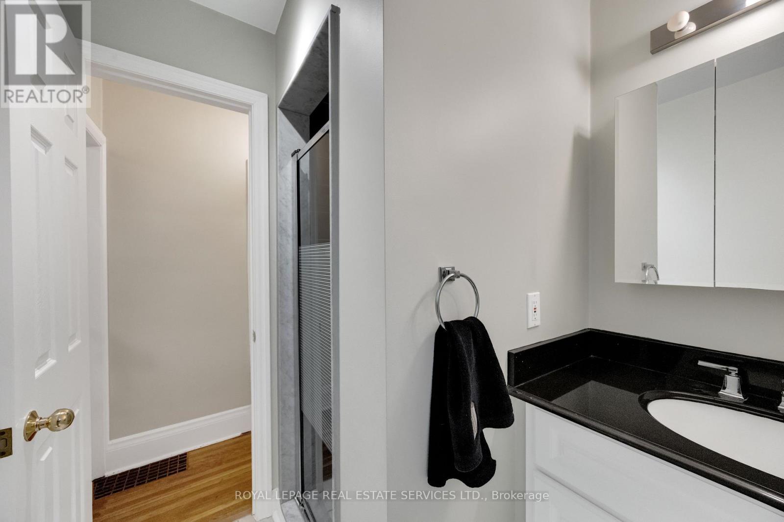64 Nesbitt Drive, Toronto (leaside), Ontario