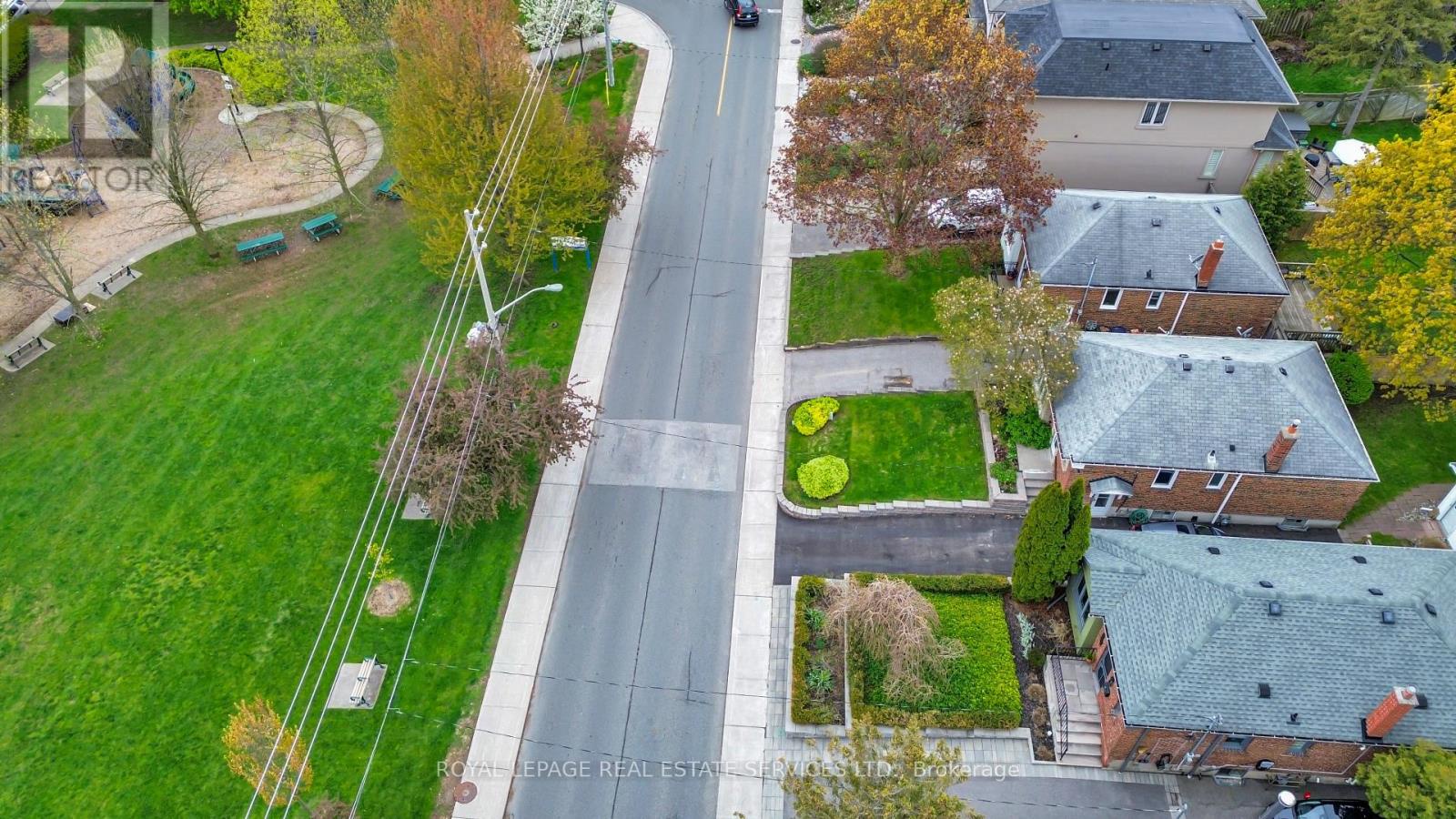 64 Nesbitt Drive, Toronto (leaside), Ontario