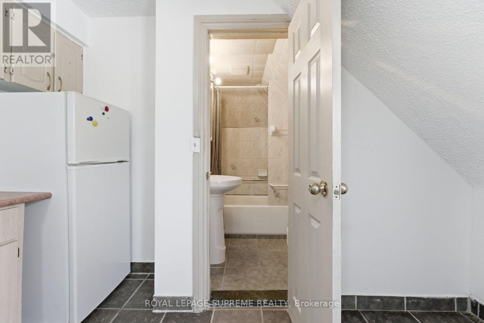 20 Maynard Avenue, Toronto (south Parkdale), Ontario