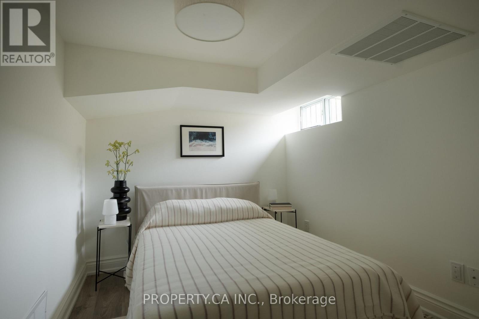 124 Milverton Boulevard, Toronto (danforth), Ontario