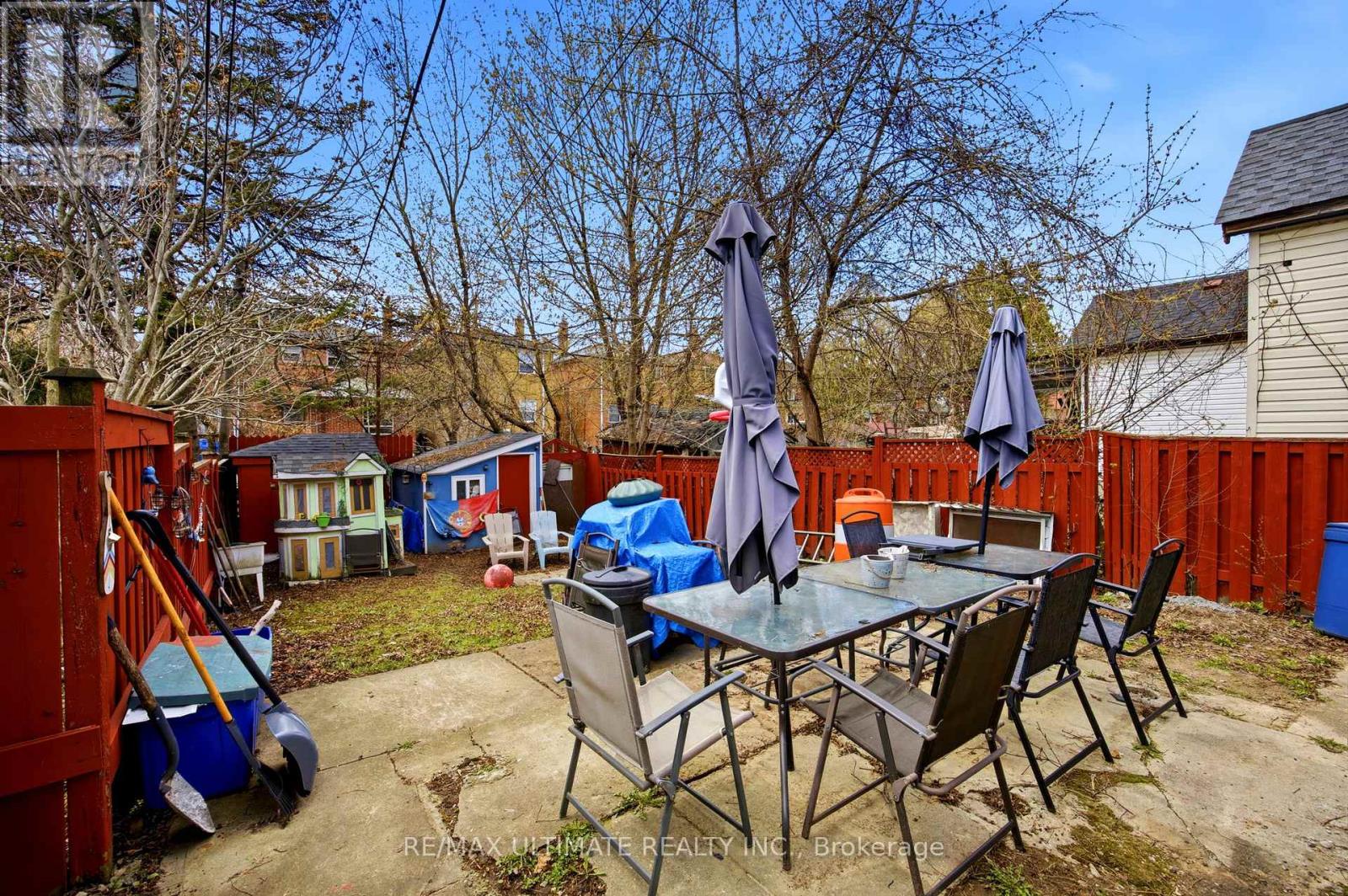 82 Beechwood Avenue, Toronto (rockcliffe-smythe), Ontario