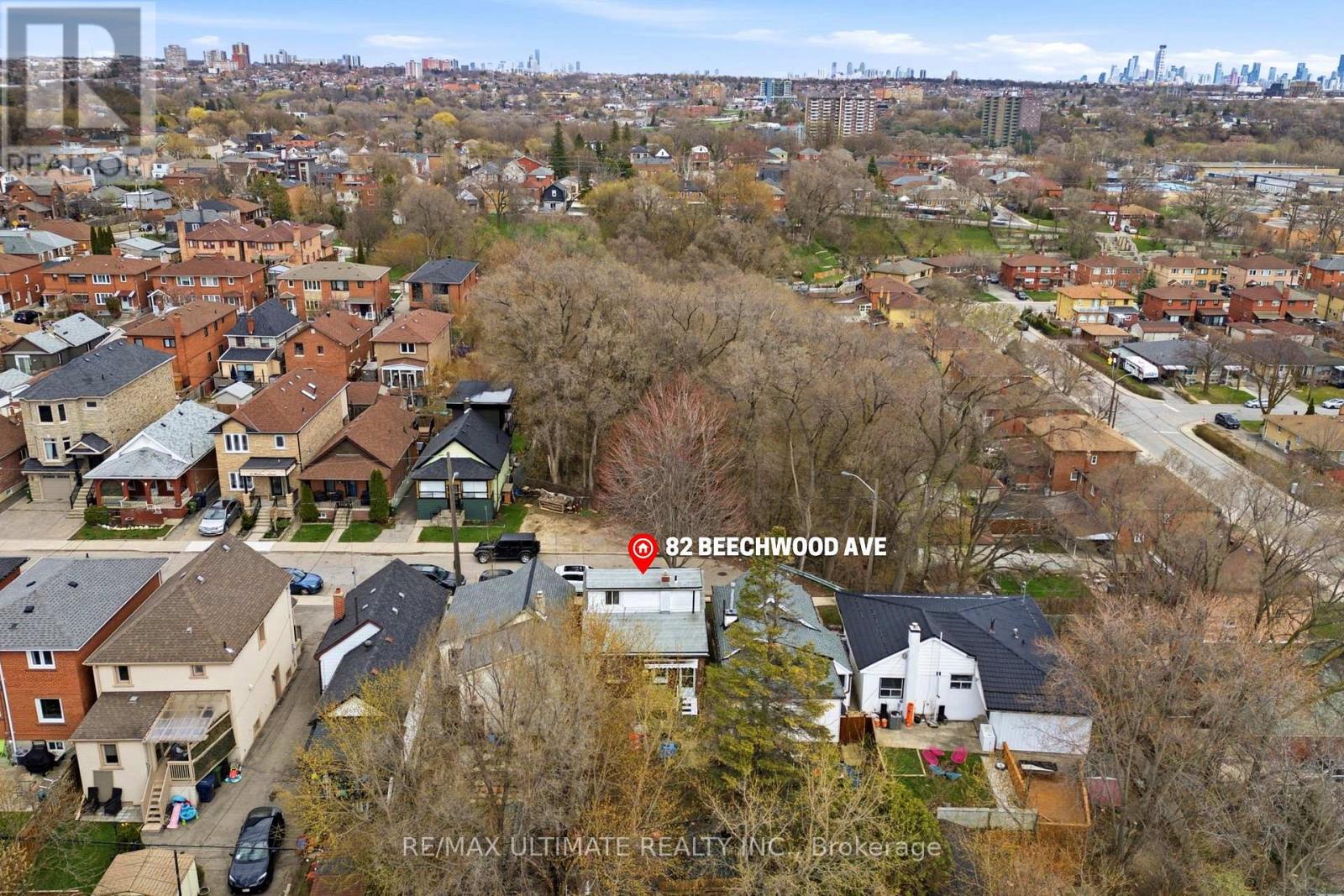 82 Beechwood Avenue, Toronto (rockcliffe-smythe), Ontario