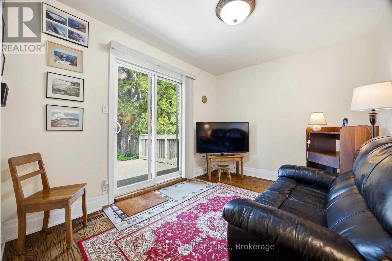 4 Beaverbrook Avenue, Toronto (princess-rosethorn), Ontario