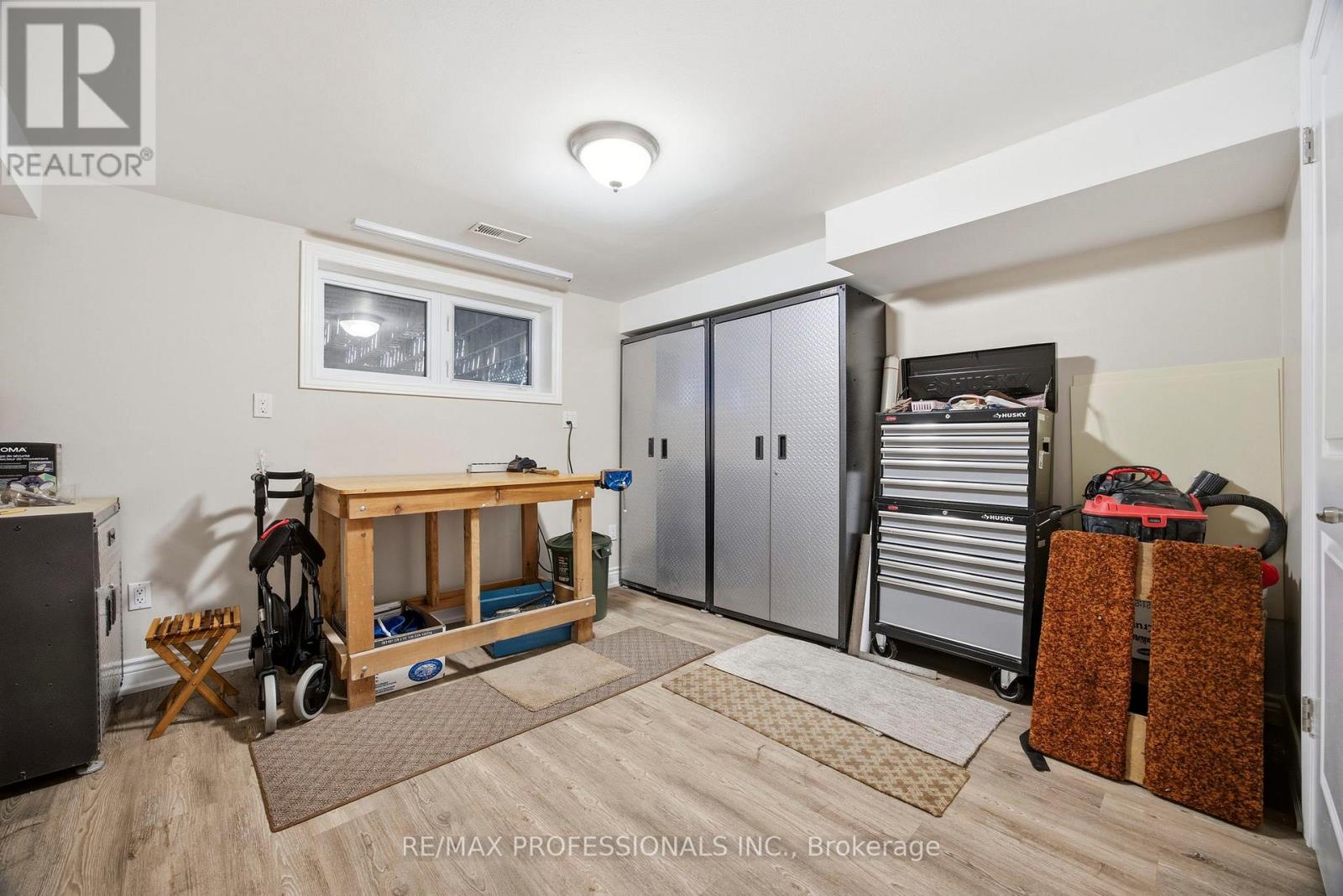 4 Beaverbrook Avenue, Toronto (princess-rosethorn), Ontario