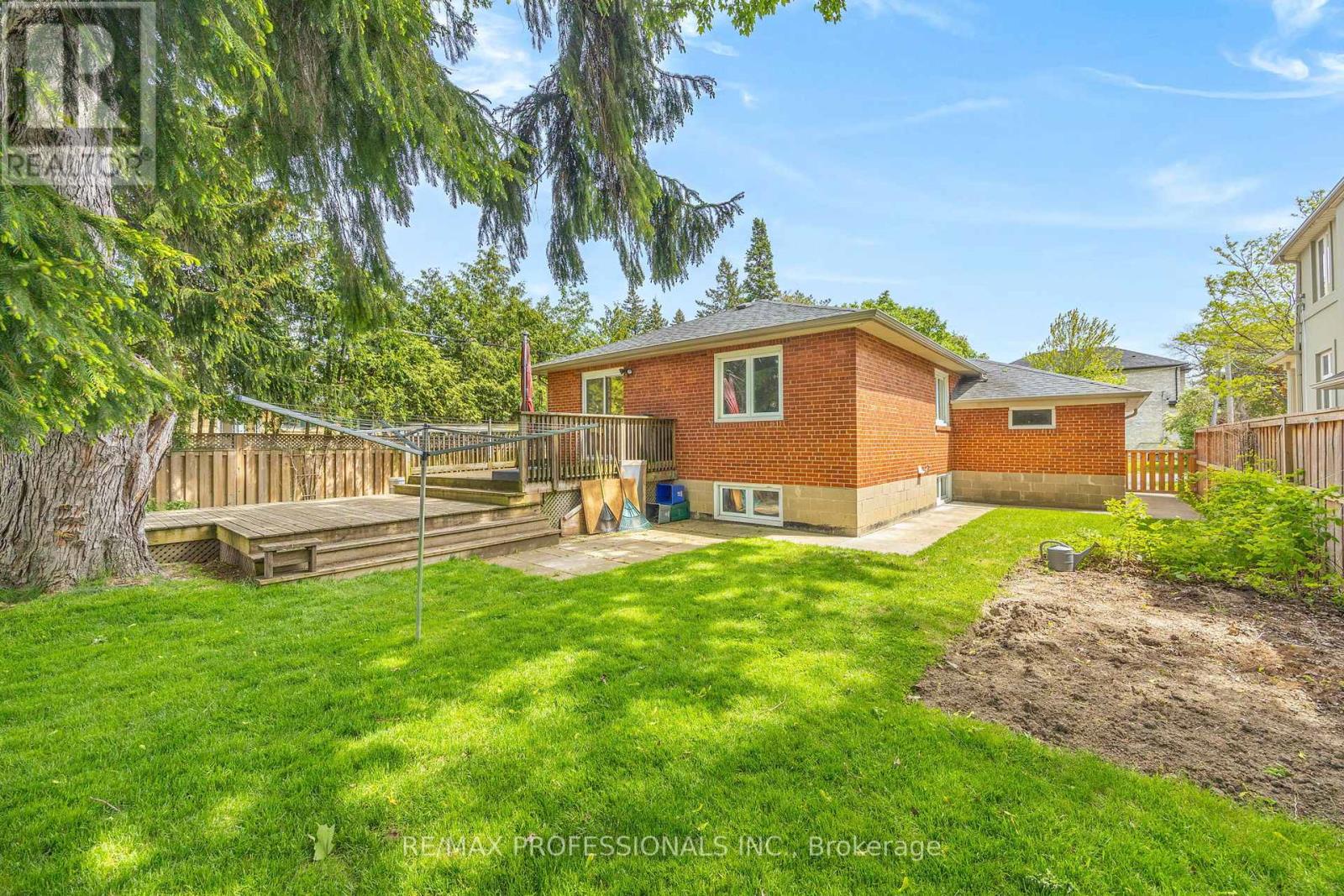 4 Beaverbrook Avenue, Toronto (princess-rosethorn), Ontario